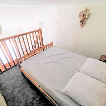 Villa Grande Bleue - T1 Cab Mezz 4 Couchages Port Mae-5944 *